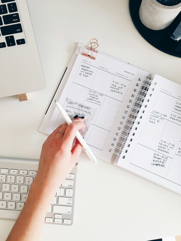 Why Can’t I Stick to Journaling? 4 Mental Blocks and How to Break Them